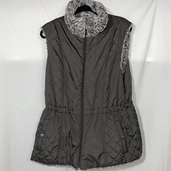 Reversible vest  - Picture 9 of 15